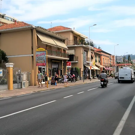 La Casetta Di Ponente * San Bartolomeo Al Mare